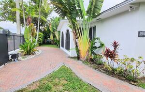 Fedo’s Hideaway - Miami, Florida