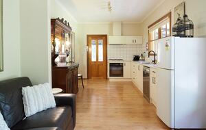 The Grand Lodge | Fernglen Forest Retreat - Mount Dandenong, Australia