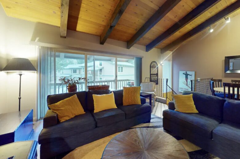 Mammoth Lakes Chateau Villa - Mammoth Lakes, California