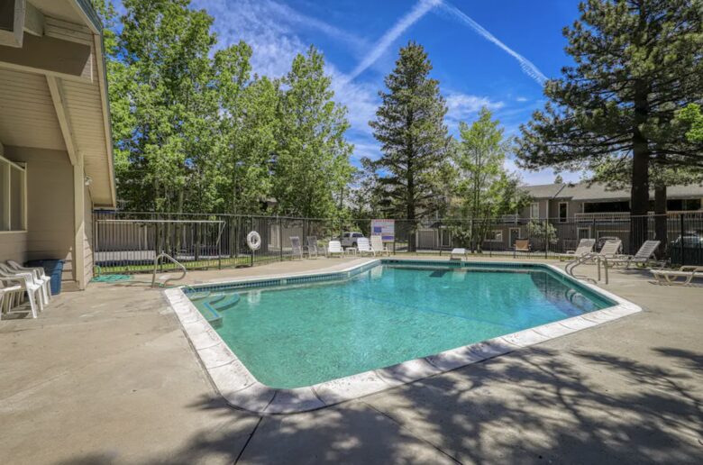 Mammoth Lakes Chateau Villa - Mammoth Lakes, California