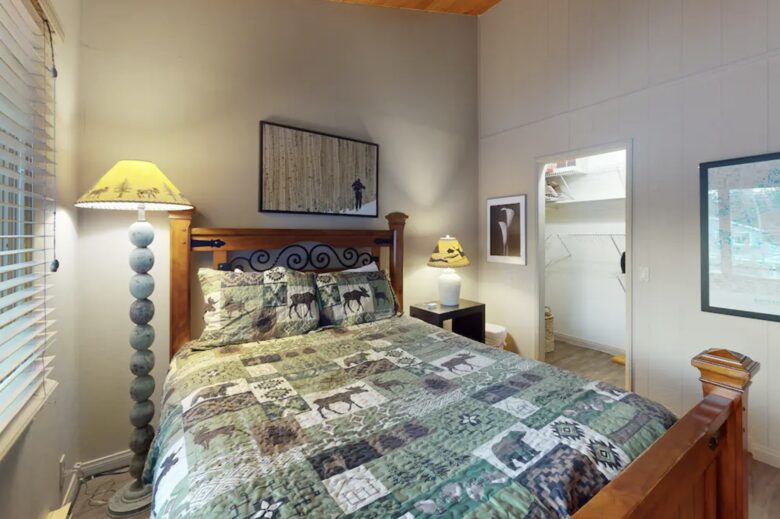 Mammoth Lakes Chateau Villa - Mammoth Lakes, California