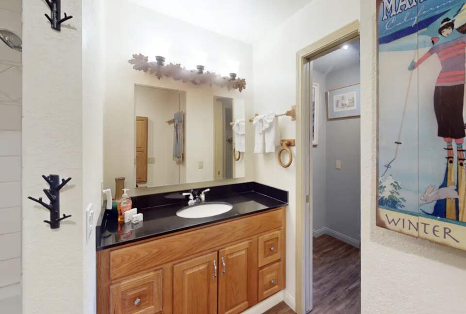 Mammoth Lakes Chateau Villa - Mammoth Lakes, California