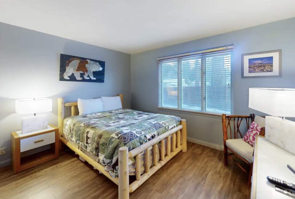 Mammoth Lakes Chateau Villa - Mammoth Lakes, California
