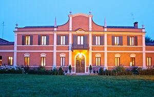 Villa Contessa Massari - A Noble Mansion House of 1700 - Voghiera, Italy
