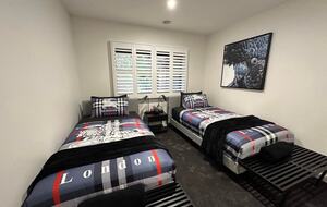 Double King Single room