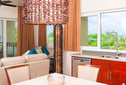 Western Caribbean, Roatan West Bay Beach 3 Bedroom Residence - West Bay Beach, Honduras