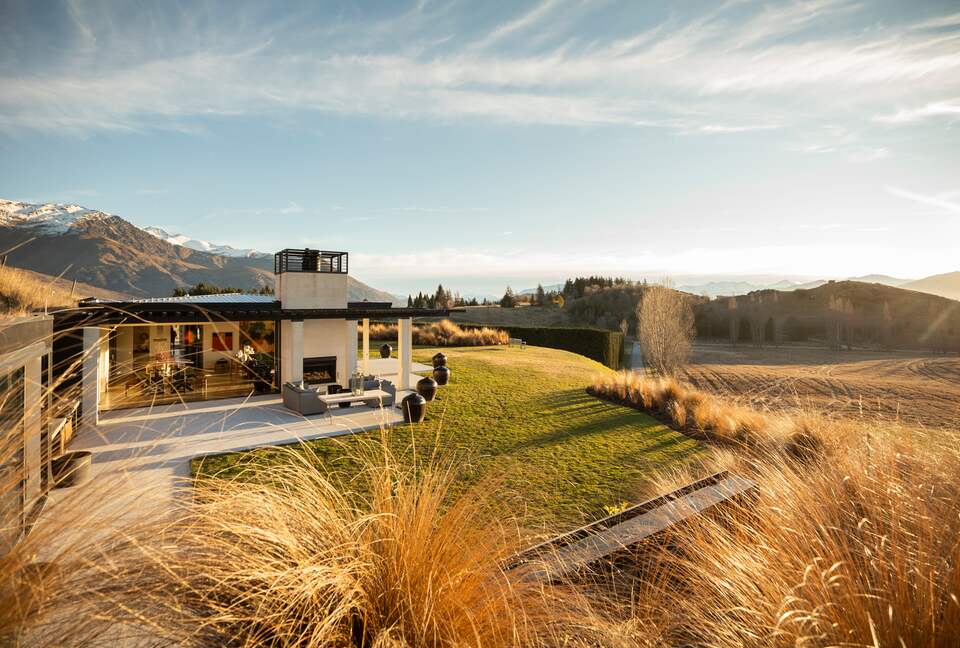 The Pinnacle of Privacy and Adventure - Queenstown, New Zealand