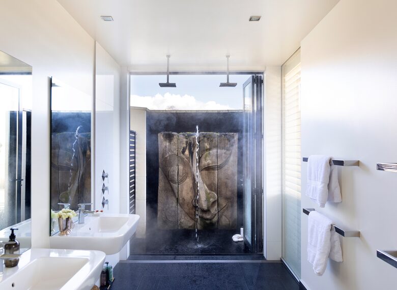 The Pinnacle of Privacy and Adventure - Queenstown, New Zealand