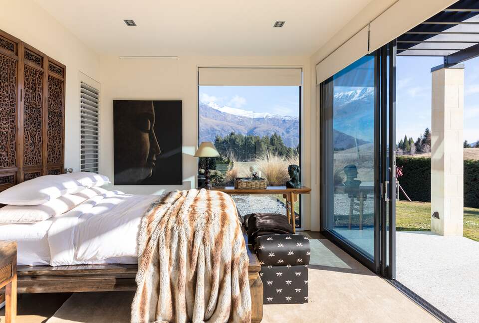 The Pinnacle of Privacy and Adventure - Queenstown, New Zealand