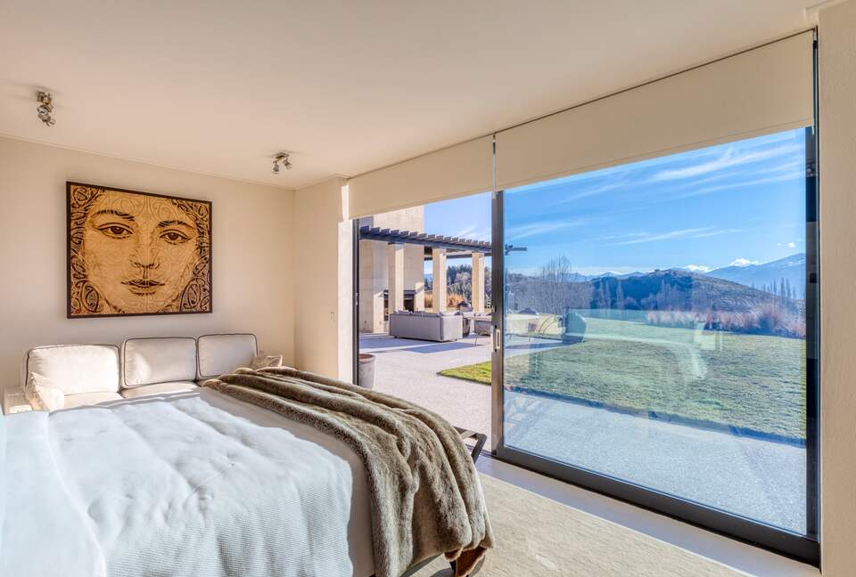 The Pinnacle of Privacy and Adventure - Queenstown, New Zealand