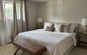 Charming Home Polk County - Dallas, Oregon