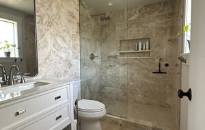 Charming Home Polk County - Dallas, Oregon