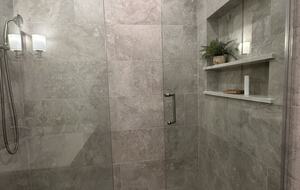 Charming Home Polk County - Dallas, Oregon