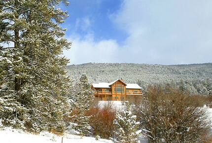 Bridger Vista Lodge - view ski slopes at Bridger Bowl - Bozeman, Montana