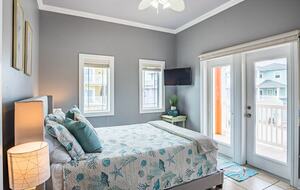 Sand Point Beach Getaway - Port Aransas, Texas