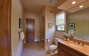 Refined Rancho Santa Fe Relaxation | Close to San Diego - San Diego, California