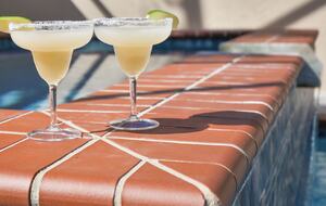 Siesta Key Tiki Hut Hideaway | With large private pool & spa - Sarasota, Florida