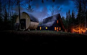 Luxury Bruce Peninsula A-Frame with 25 Private Acres and Private Trails! - Mar, Canada