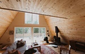 Luxury Bruce Peninsula A-Frame with 25 Private Acres and Private Trails! - Mar, Canada