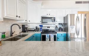 Las Olas Surfing - San Jose del Cabo, Mexico