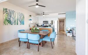 Las Olas Surfing - San Jose del Cabo, Mexico