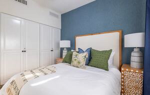 Las Olas Surfing - San Jose del Cabo, Mexico