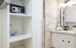 Las Olas Surfing - San Jose del Cabo, Mexico