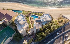 Las Olas Surfing - San Jose del Cabo, Mexico