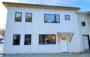 New modern Stowe Village Villa - Stowe, Vermont