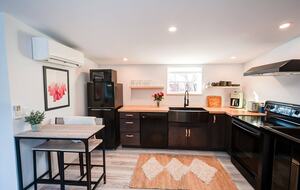 New modern Stowe Village Villa - Stowe, Vermont