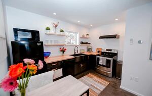 New modern Stowe Village Getaway - Stowe, Vermont