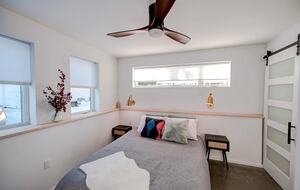 New modern Stowe Village Getaway - Stowe, Vermont