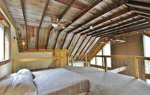 Scenic Catskills Escape: Charming House Amidst Nature’s Beauty - Saugerties, New York