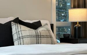 Panorama Mountain Escape - sleeps 12, Private Hot tub - Panorama, Canada