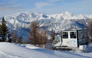 Panorama Mountain Escape - sleeps 12, Private Hot tub - Panorama, Canada