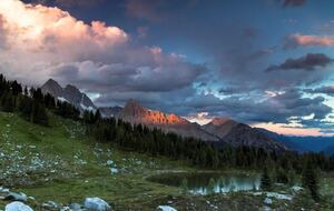 Panorama Mountain Escape - sleeps 12, Private Hot tub - Panorama, Canada