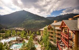 Panorama Mountain Escape - sleeps 12, Private Hot tub - Panorama, Canada