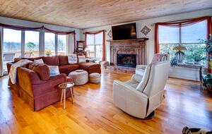 1906 Private Farmhouse near Asheville - Leicester, North Carolina