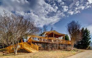 1906 Private Farmhouse near Asheville - Leicester, North Carolina
