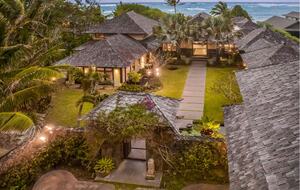 North Shore Oahu Bali Villa on the Beach - Kahuku, Hawaii