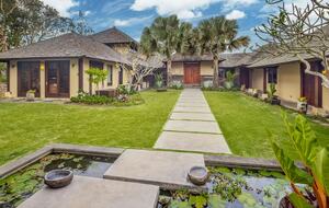 North Shore Oahu Bali Villa on the Beach - Kahuku, Hawaii