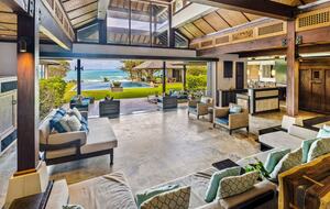 North Shore Oahu Bali Villa on the Beach - Kahuku, Hawaii