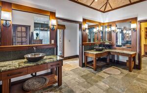 North Shore Oahu Bali Villa on the Beach - Kahuku, Hawaii