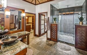 North Shore Oahu Bali Villa on the Beach - Kahuku, Hawaii