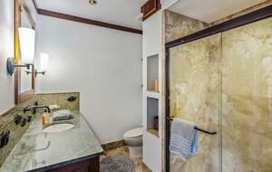 North Shore Oahu Bali Villa on the Beach - Kahuku, Hawaii