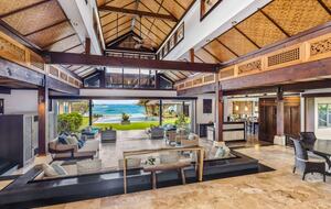 North Shore Oahu Bali Villa on the Beach - Kahuku, Hawaii
