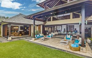 North Shore Oahu Bali Villa on the Beach - Kahuku, Hawaii