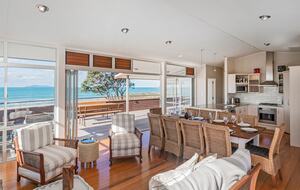 Beachfront Paradise | Whiritoa Beach Home - Whangamatā, New Zealand