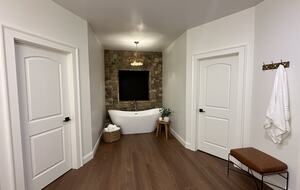 Whispering Winds Mountain Retreat - Ellijay, Georgia