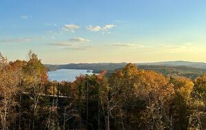 Whispering Winds Mountain Retreat - Ellijay, Georgia